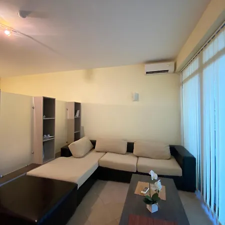 Central Beach Apartament 阳光海滩