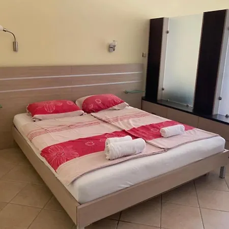 Апартаменты Central Beach Apartament