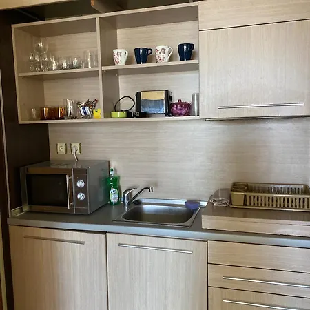 Central Beach Apartament דירה